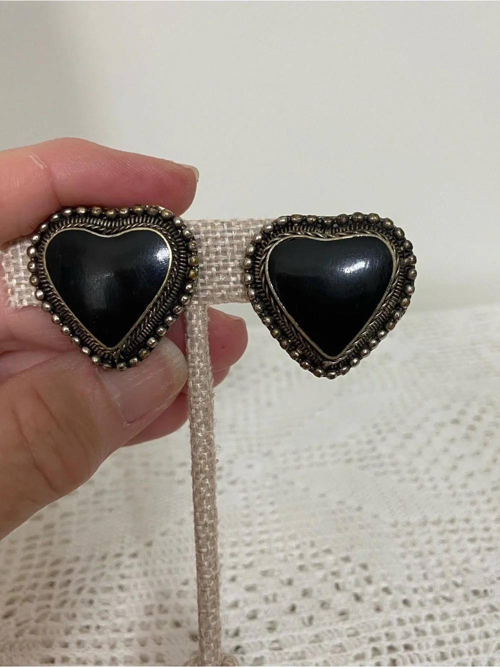 Vintage Black Heart Clip-On Earrings Southwestern Silver Tone Onyx Look